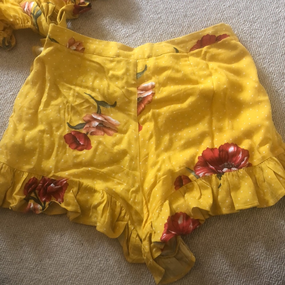 Mustard yellow two piece set - Picture 8 of 8
